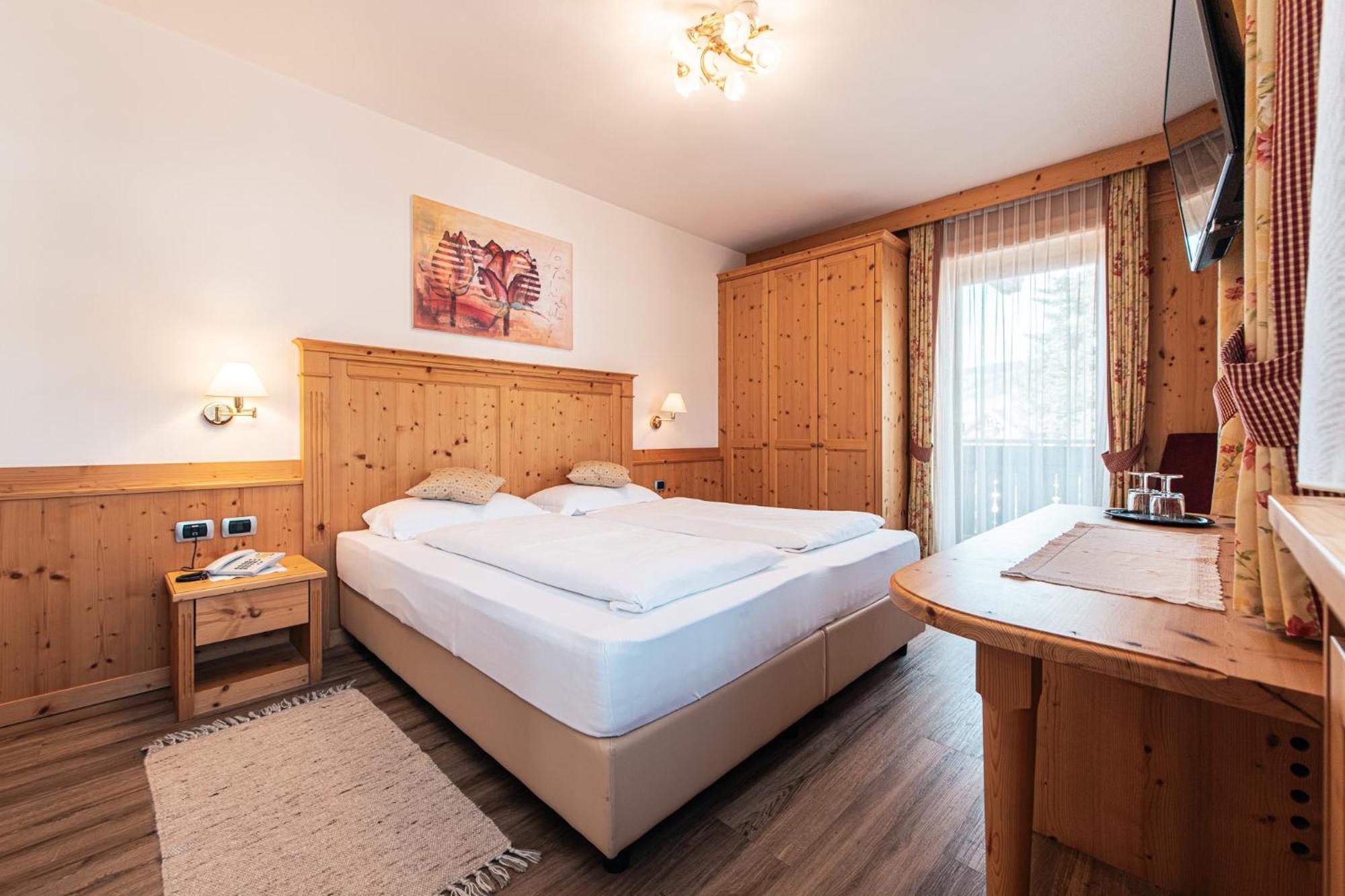 Hotel Goldene Rose Monguelfo-Tesido / Welsberg-Taisten Kültér fotó
