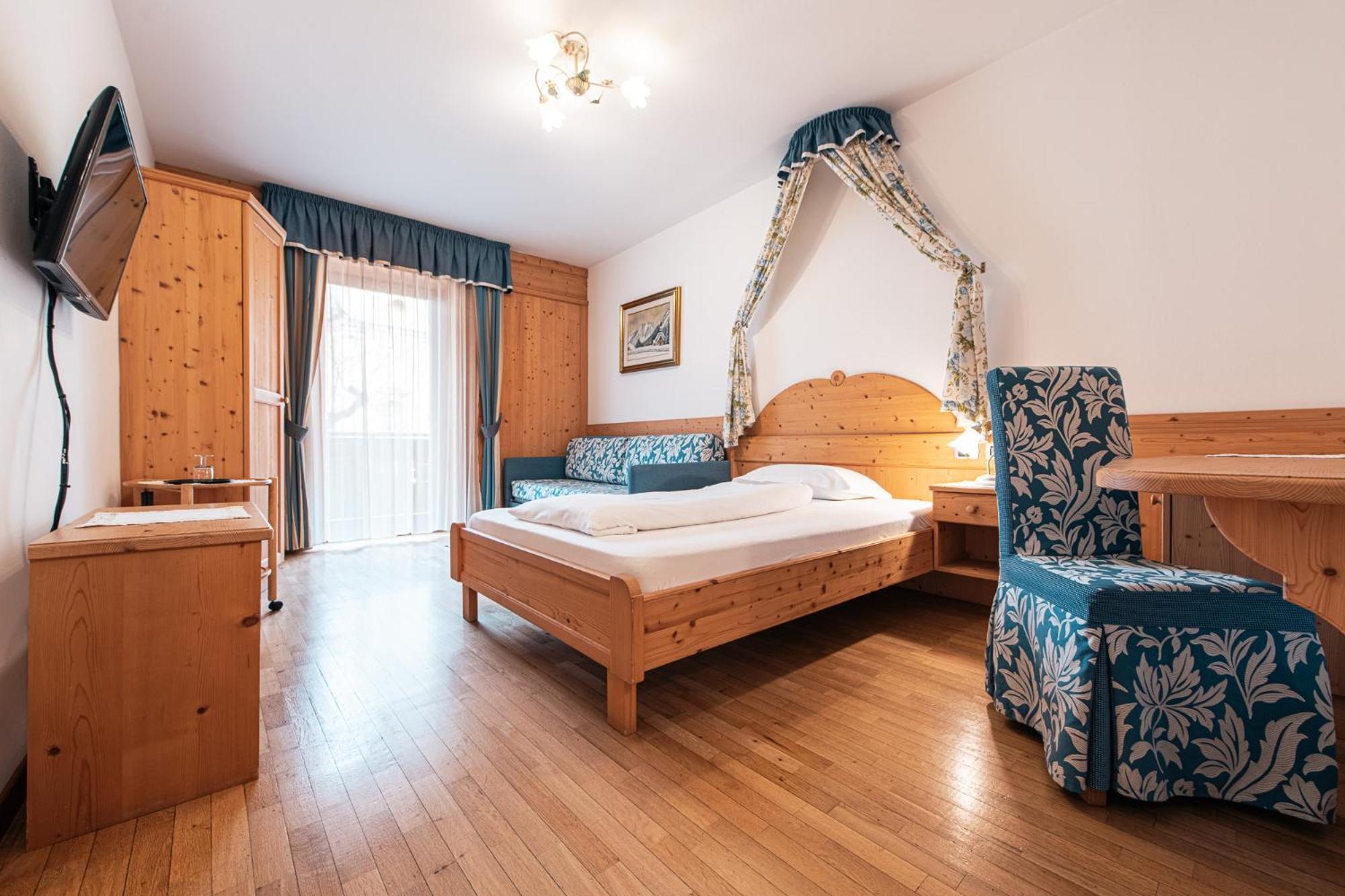 Hotel Goldene Rose Monguelfo-Tesido / Welsberg-Taisten Kültér fotó