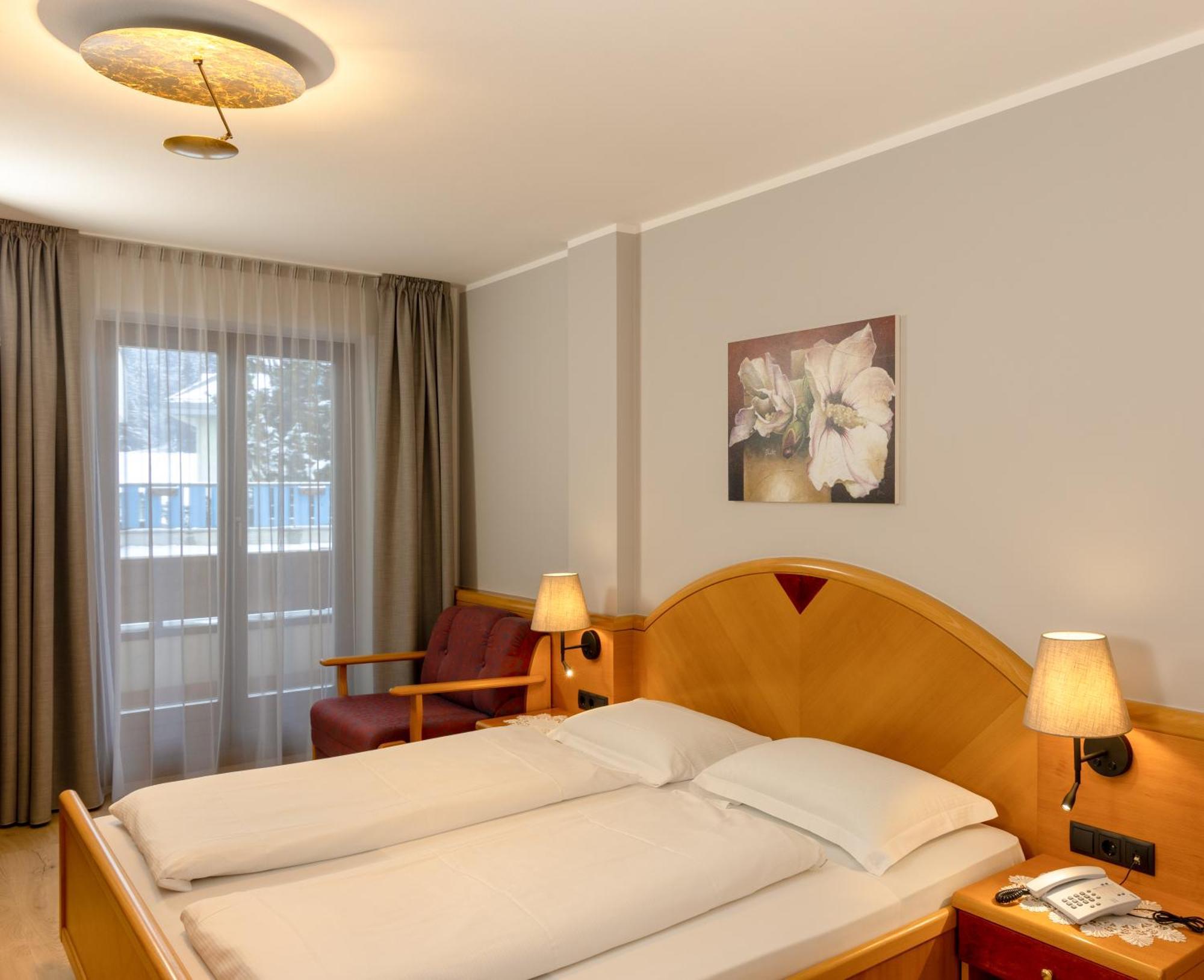 Hotel Goldene Rose Monguelfo-Tesido / Welsberg-Taisten Kültér fotó