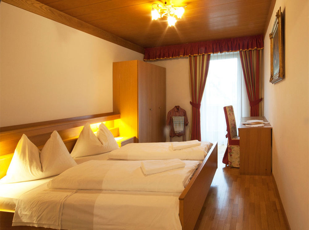 Hotel Goldene Rose Monguelfo-Tesido / Welsberg-Taisten Kültér fotó