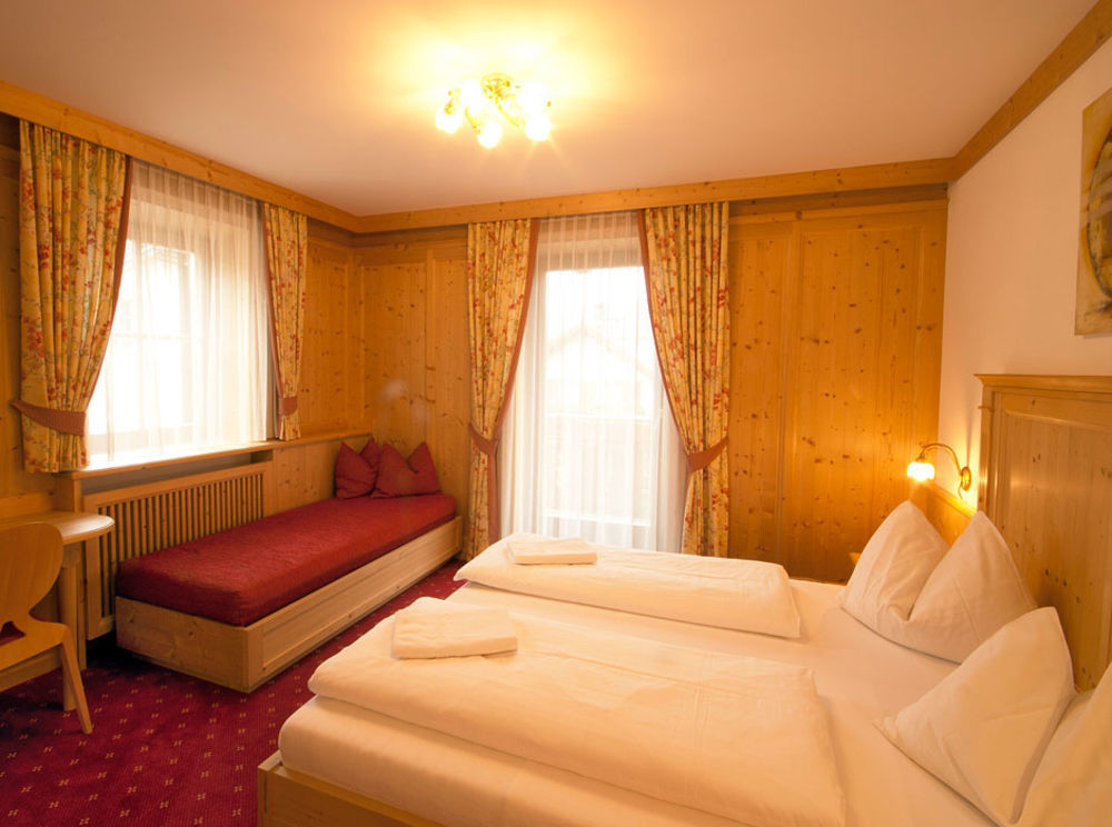 Hotel Goldene Rose Monguelfo-Tesido / Welsberg-Taisten Kültér fotó