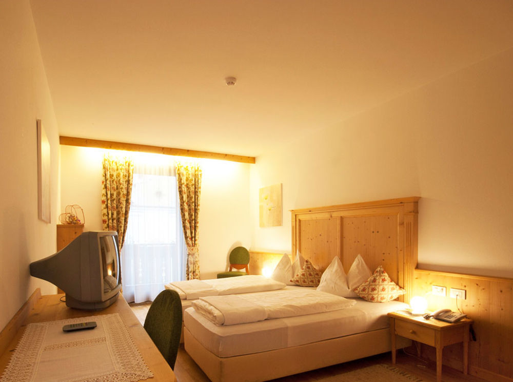 Hotel Goldene Rose Monguelfo-Tesido / Welsberg-Taisten Kültér fotó